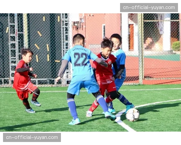 “足球进校园”项目2026年第一季度报告：覆盖学生数超十万。